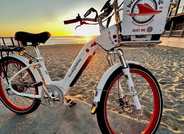 Los Angeles: Beach E-Bike Ride to Santa Monica and Back!