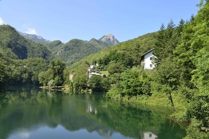Garfagnana Tour by Shuttle from Lucca, Pisa or Livorno port