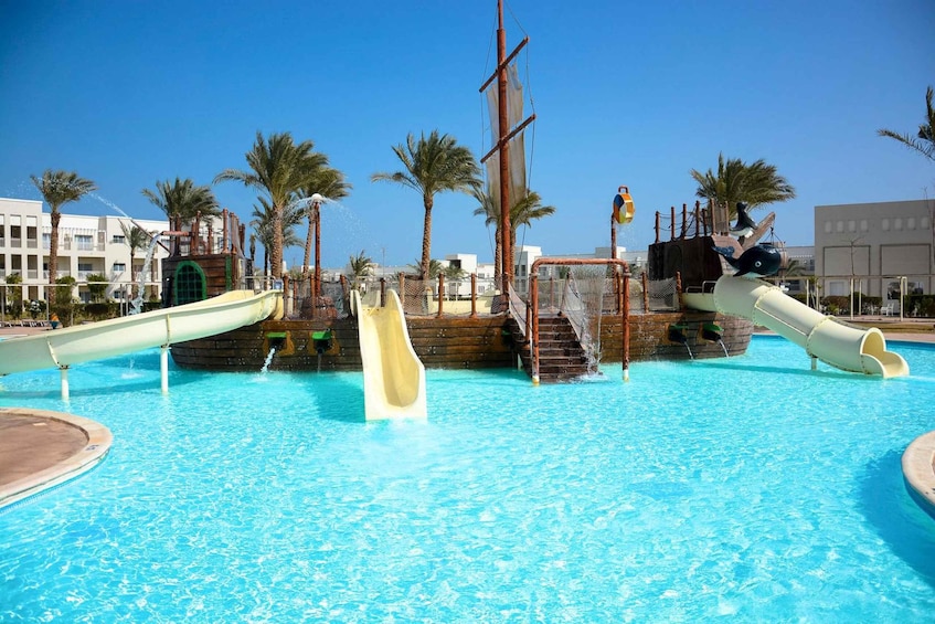 Picture 5 for Activity Hurghada: Makadi Water World Ticket, Transfer and Lunch
