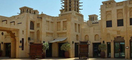 Dubai: Guided City Walking Tour to Spice and Gold Souk