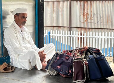 Mumbai: Dabbawalas, Dhobhighat & sloppenwijk Dharavi Halve Dag Tour