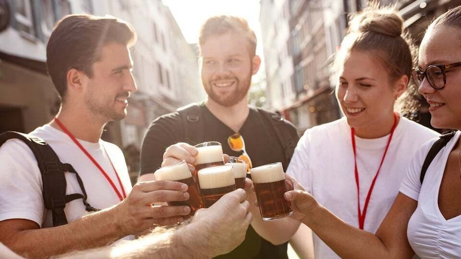 Düsseldorf: Brewery Tour with Alt Beer Tastings