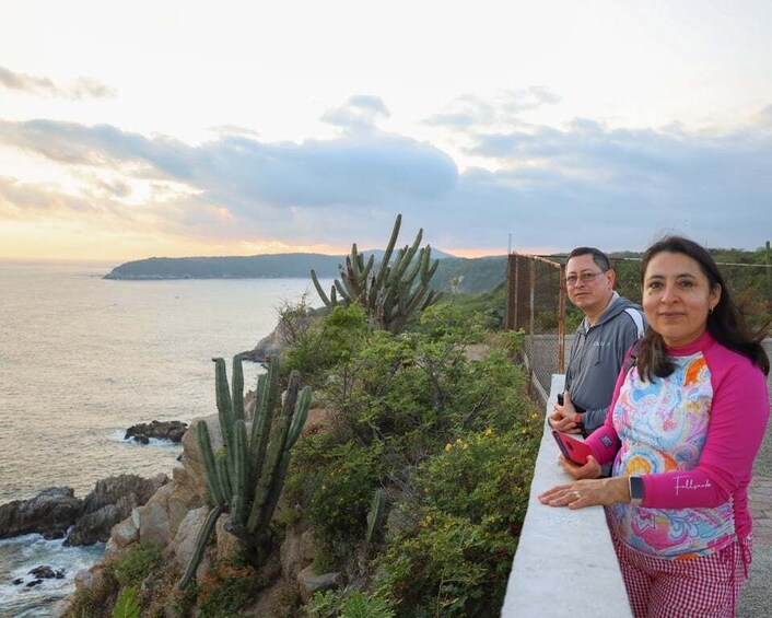 Picture 2 for Activity Discover Huatulco: Beach, Flavors, and More