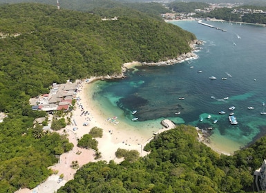 Discover Huatulco: Beach, Flavors, and More
