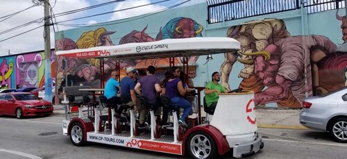 Wynwood Miami: recorrido por la hora feliz en bicicleta para fiestas