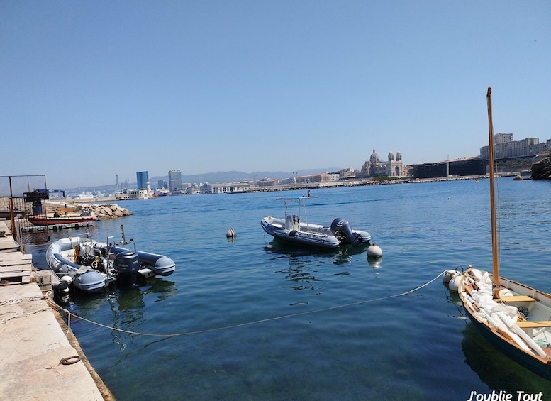 Picture 1 for Activity Marseille: Baptism of Diving on the island of "Frioul"