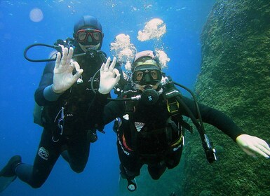 Marseille: Baptism of Diving on the island of "Frioul"