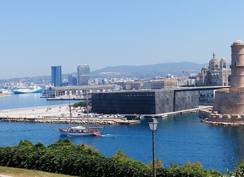 Picture 4 for Activity Marseille: Baptism of Diving on the island of "Frioul"