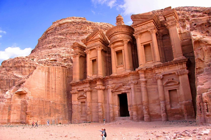 Fom Dead sea / Swemeh: Private Day Tour to Petra & Wadi Rum