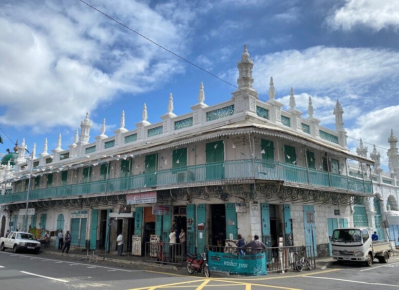 Picture 6 for Activity Port Louis: Private Guided Tour and Street Food Tasting