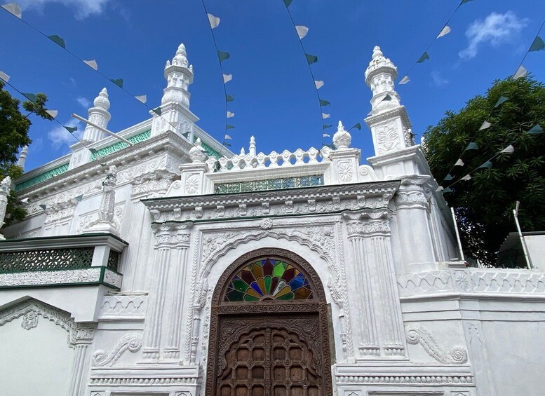 Picture 8 for Activity Port Louis: Private Guided Tour and Street Food Tasting