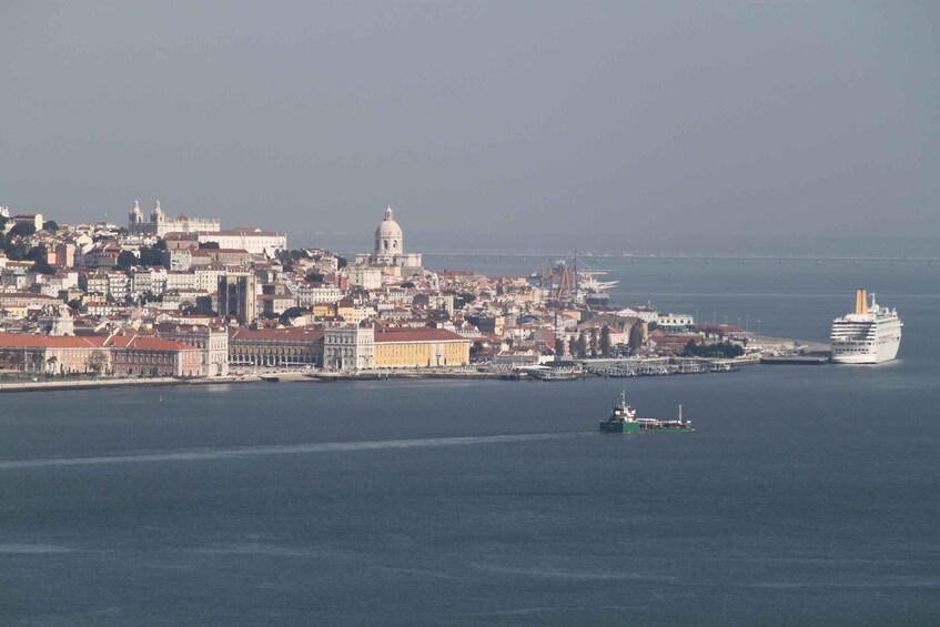 Picture 14 for Activity South Lisbon: 3-Hour Christ the King Electric Bike Tour