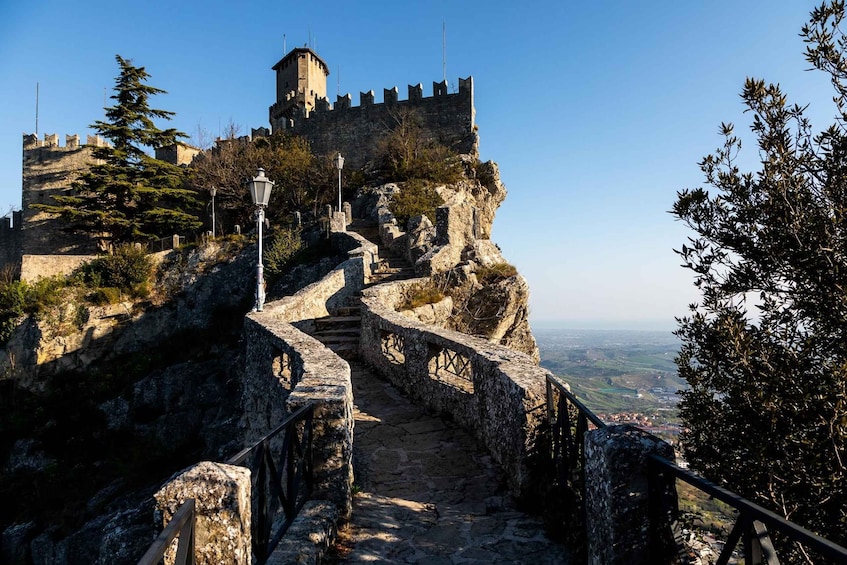 Picture 1 for Activity San Marino: Guided Tour + aperitif in winebar for couple