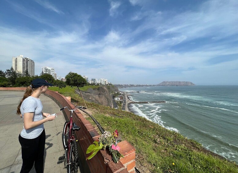 Picture 1 for Activity Lima: Bike Tour in Miraflores and Barranco Districts