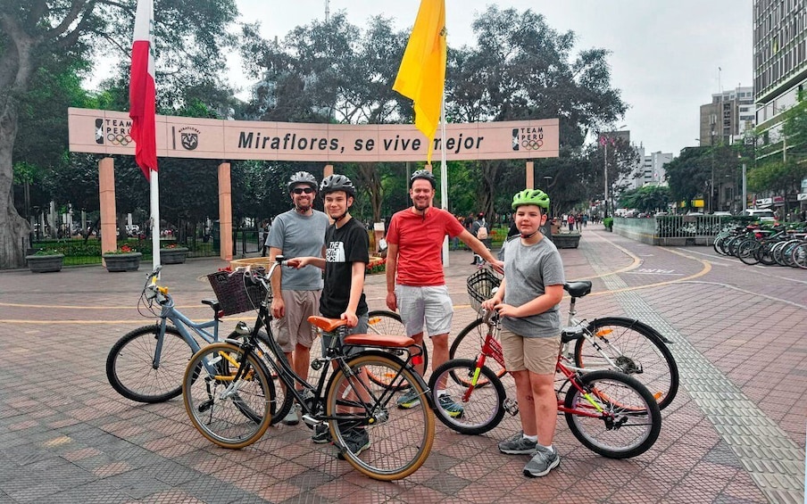 Picture 8 for Activity Lima: Bike Tour in Miraflores and Barranco Districts