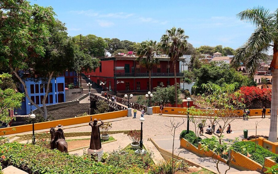 Picture 12 for Activity Lima: Bike Tour in Miraflores and Barranco Districts