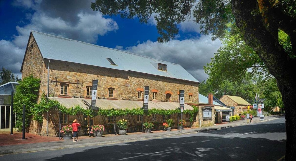 Picture 11 for Activity Adelaide: Adelaide Hills and Hahndorf Guided Tour with Lunch