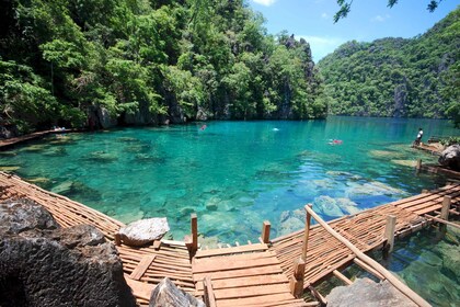 Coron Tour A: Kayangan Lake & Quin Reef Tour med lunch