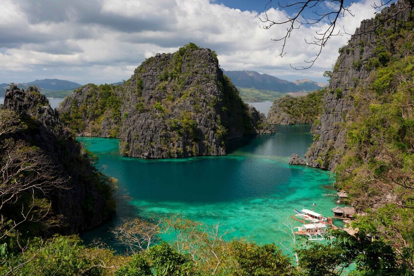 Picture 1 for Activity Coron Tour A: Kayangan Lake & Quin Reef Tour with Lunch