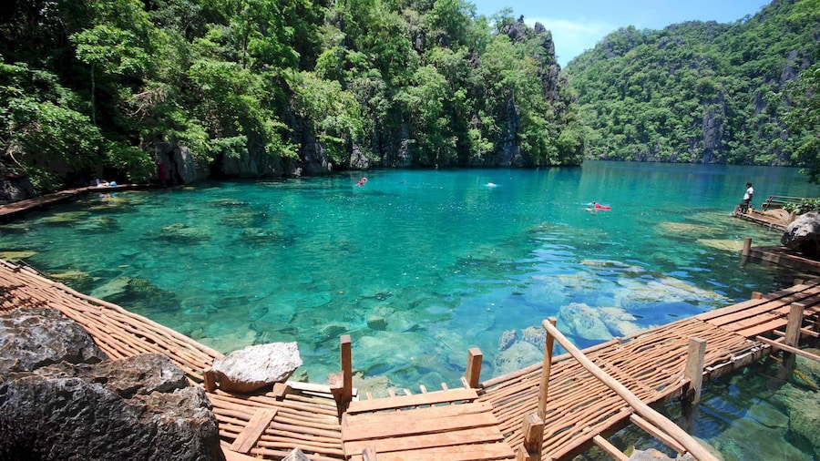 Coron Tour A: Kayangan Lake & Quin Reef Tour with Lunch