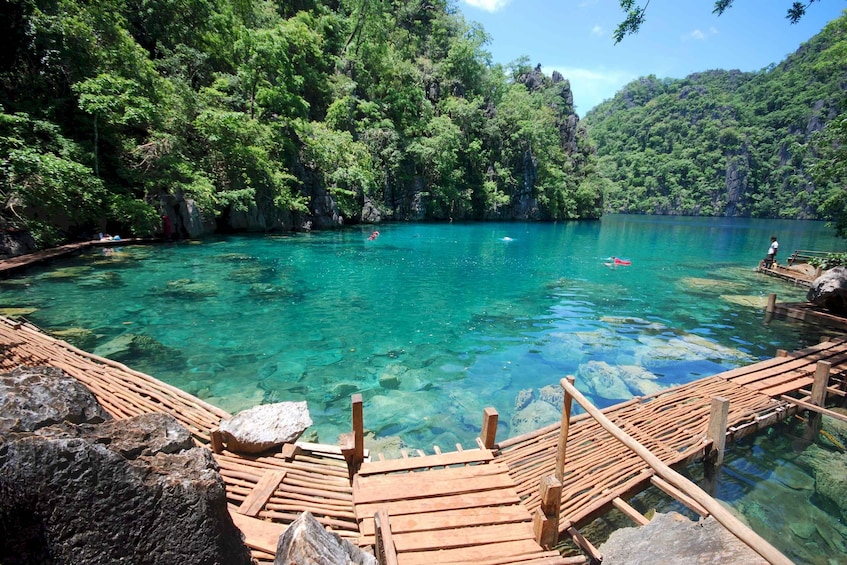 Coron Tour A: Kayangan Lake & Quin Reef Tour with Lunch