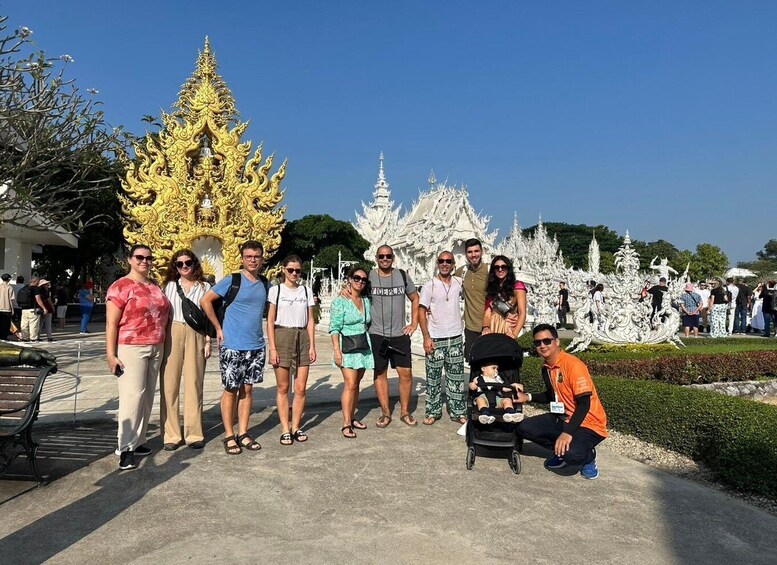 Chiang Rai: Guided Full-Day Highlights Tour with Thai Lunch