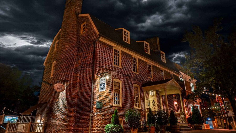 Ashes and Apparitions of Annapolis Ghost Tour