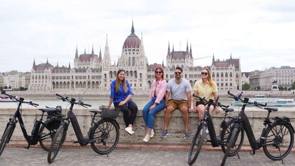 Picture 2 for Activity 3-Hour Budapest E-Bike Adventure!