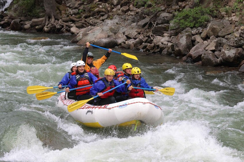 Picture 1 for Activity Big Sky: Full Day Gallatin River Raft Trip + Lunch (6 hours)