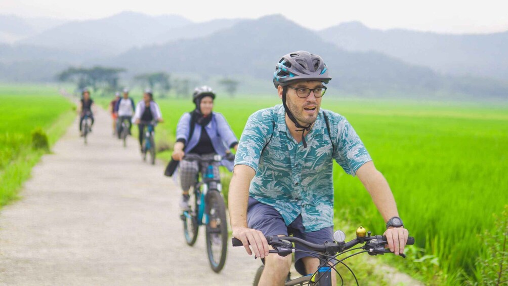 Village Cycling Tour in Nanggulan