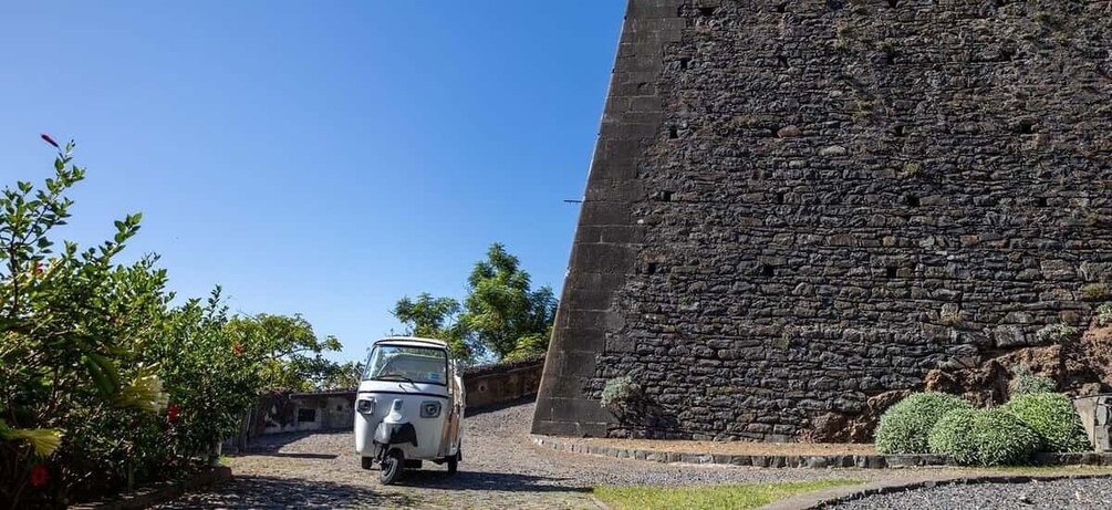 Picture 3 for Activity Funchal : 1 hour City Tour by Tuk-Tuk