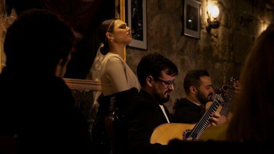 1-hour Intimate Fado Concert in a Typical Venue
