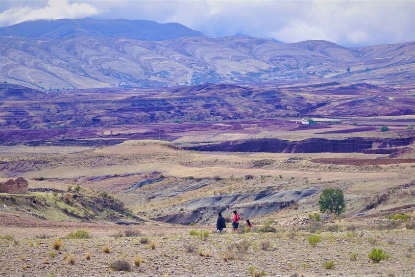 Picture 8 for Activity Sucre: Maragua Crater Hike & Dinosaur Footprints 1 Day Tour