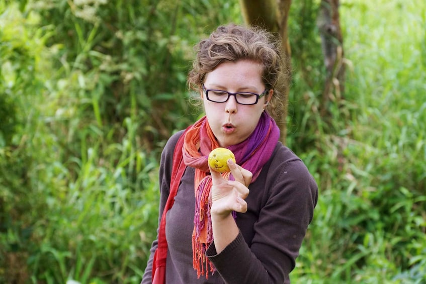 Picture 2 for Activity Colombia: Being a collector of wild edible plants