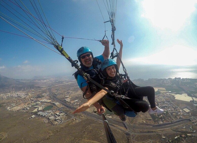 Picture 25 for Activity Tenerife: Acrobatic Paragliding Tandem Flight