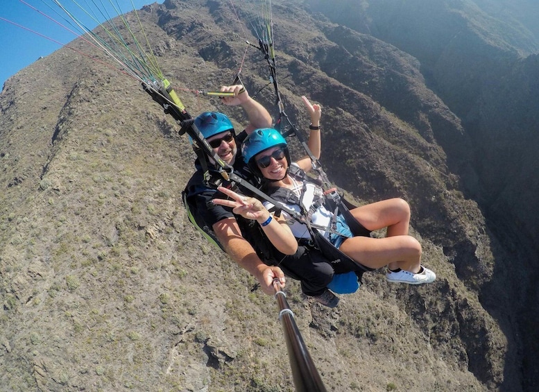 Picture 26 for Activity Tenerife: Acrobatic Paragliding Tandem Flight