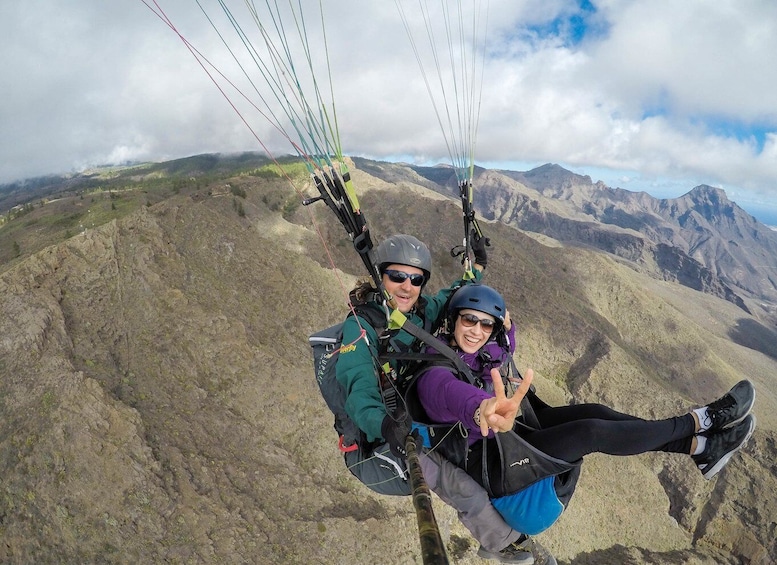 Picture 21 for Activity Tenerife: Acrobatic Paragliding Tandem Flight