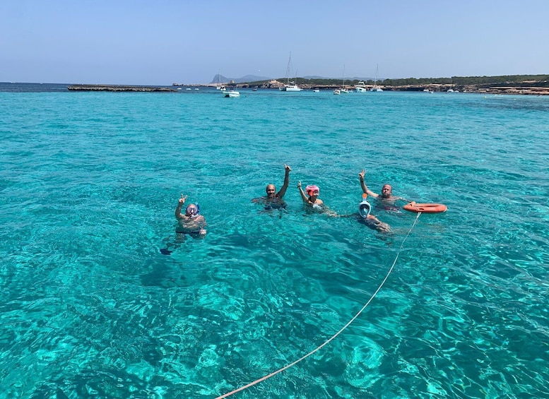 Picture 4 for Activity Valencia: Private Sailing Trip with Snacks and Drinks