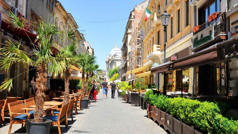 Picture 1 for Activity Bucharest: 4-Hour Walking Food Tour in the Old Town