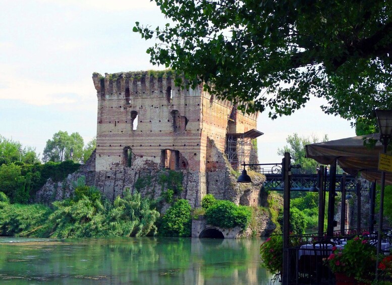 Picture 8 for Activity Borghetto Sul Mincio: Town Highlights Walking Tour