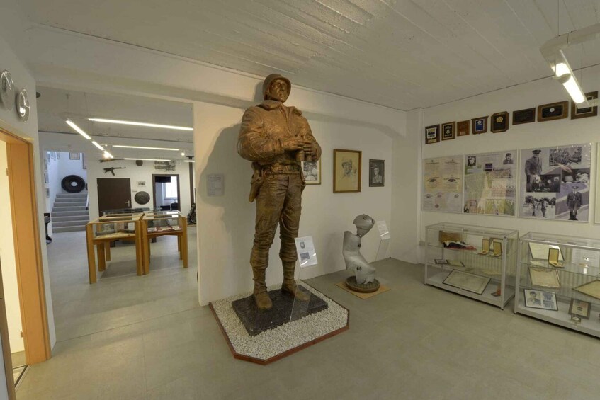 Picture 2 for Activity From Luxembourg: World War II & General George Patton