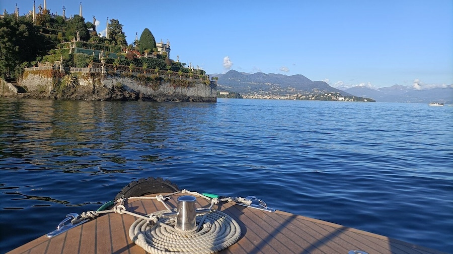 Baveno: Hop-on Hop-off Boat Tour to Isola Bella