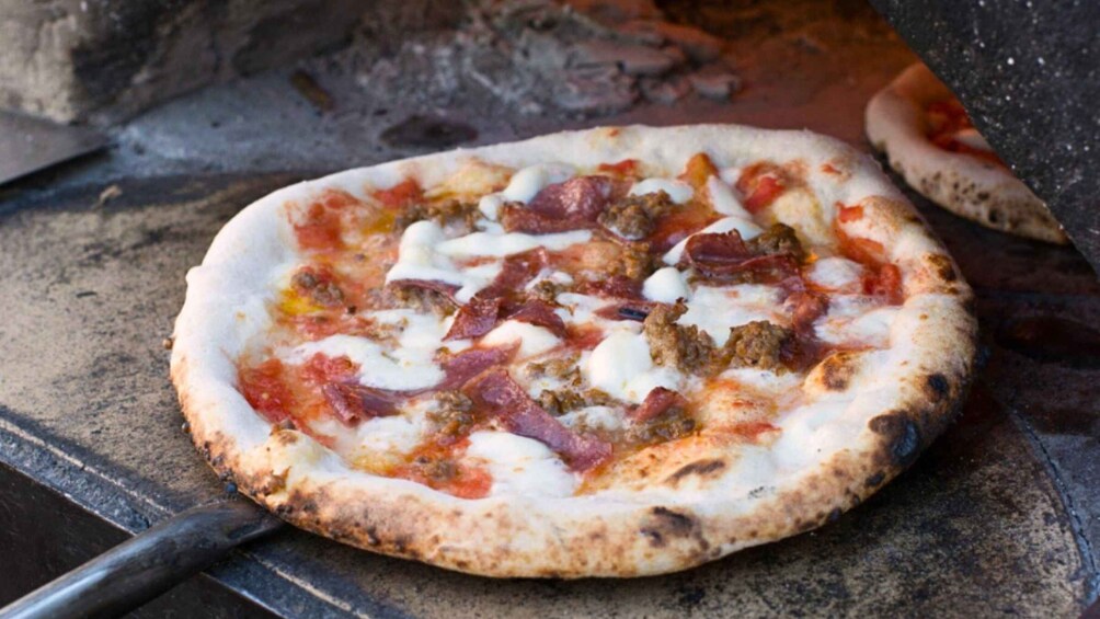 Culinary Adventure: Make Pizza, Sip Wine At Royal Repast