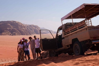 Wadi Rum: 3 hours Jeep tour