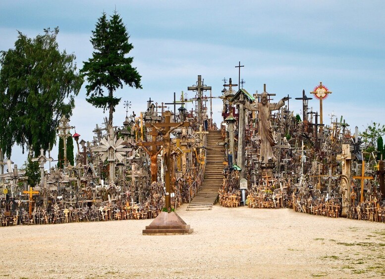 From Vilnius: Hill of Crosses & Rundale Palace to Riga