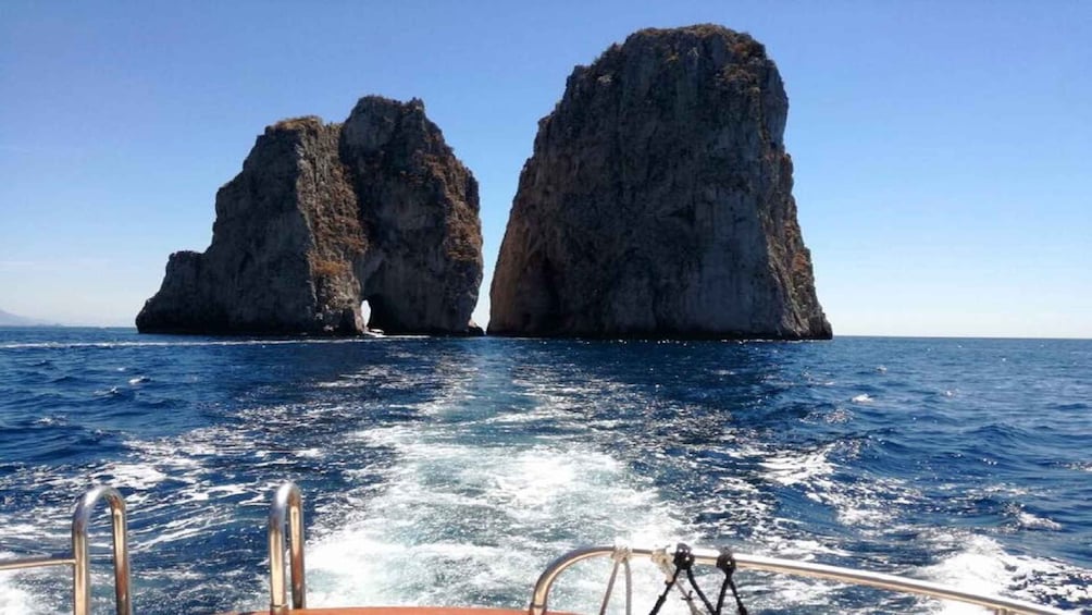 Picture 2 for Activity From Salerno: Small-Group Boat Tour of Capri