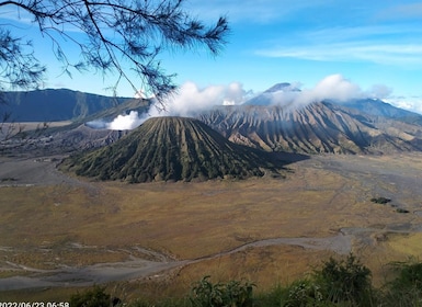 From Jakarta: Private 15-Day Guided Tour of Java and Bali