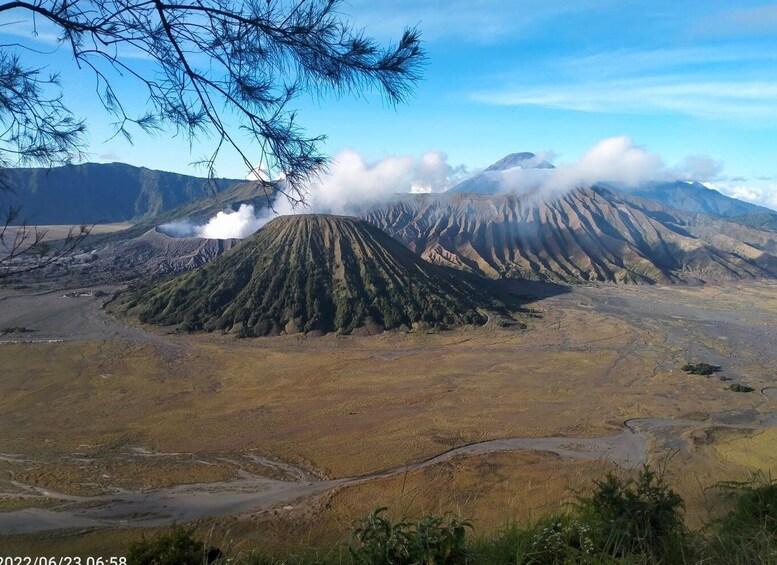 From Jakarta: Private 15-Day Guided Tour of Java and Bali