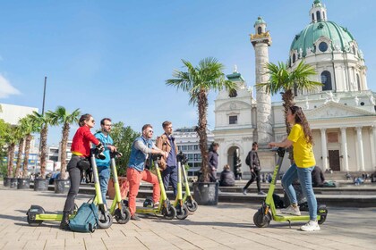 Vienne : Visite guidée en Kick Bike ou E-Scooter avec un local