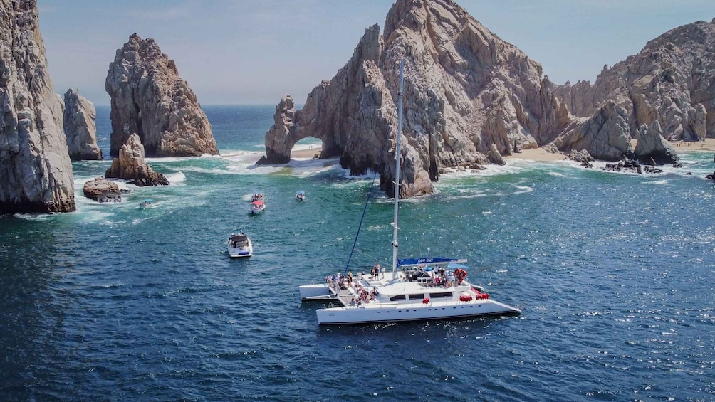 Cabo: Land´s end Snorkeling with Open Bar